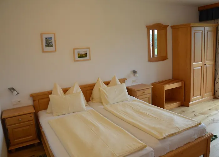 Biobauernhof Wolf-Hof Pressbaum